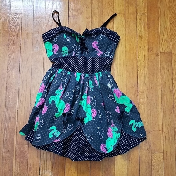 Hell Bunny Dresses & Skirts - Hell Bunny zombie petal dress black size small